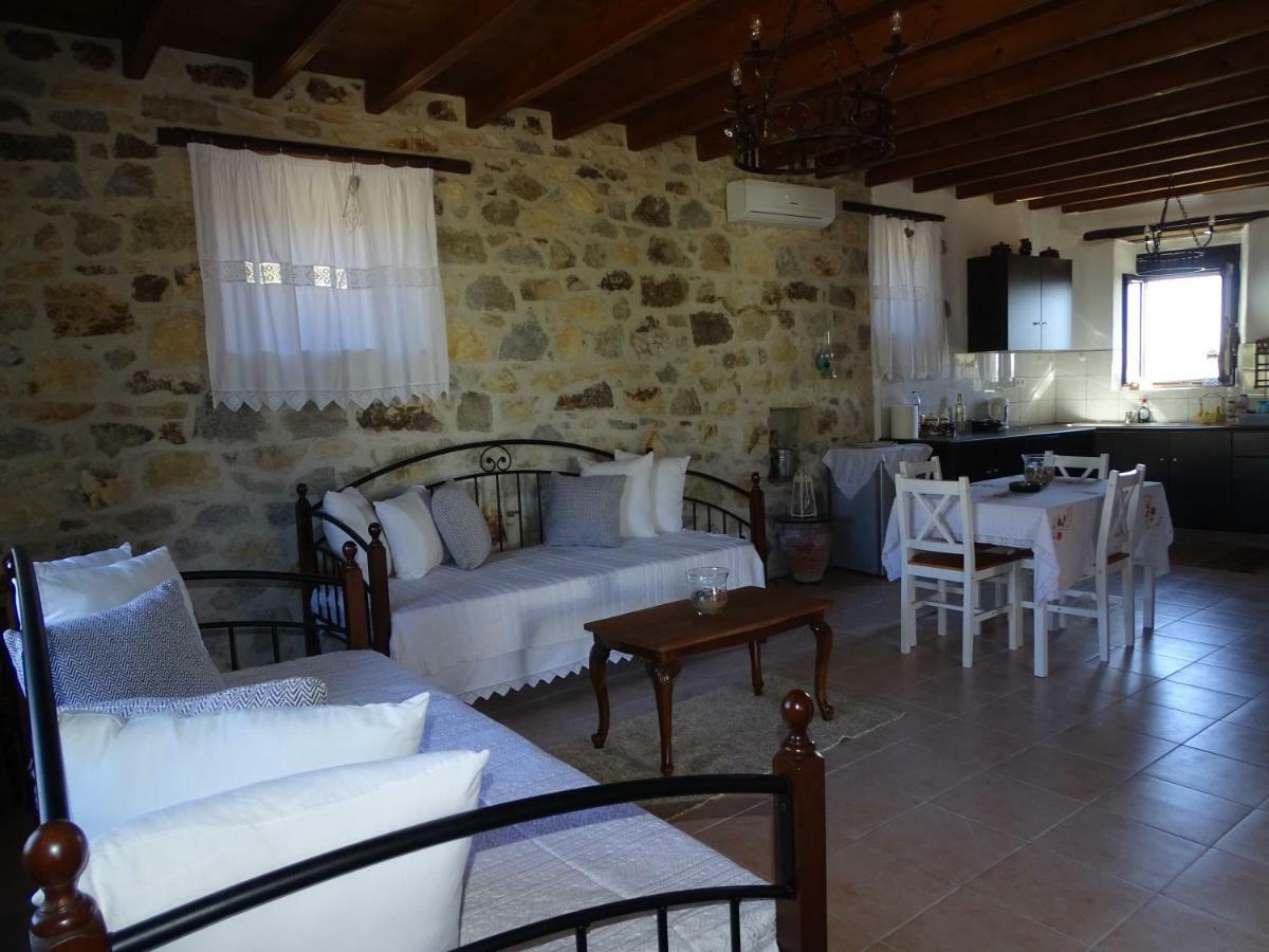 Villa Chris House Sapsila Exterior foto